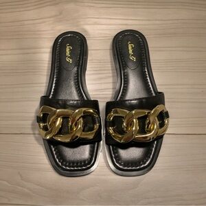 SAINT G Alexa Chain Detail Black Slip On Sandal Flip Flops Slides LIKE NEW!